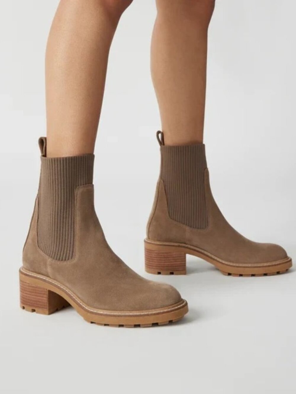 Steve Madden Kiley Booties Suede Chelsea Ankle Boots in Taupe Women's size 9.5